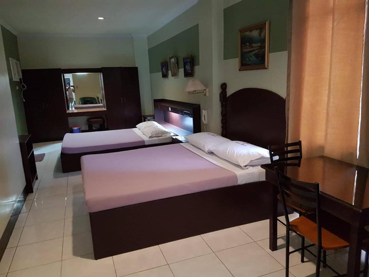 Rolet Hotel Catbalogan Bagian luar foto